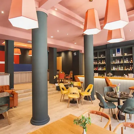 Parnassos Hotel