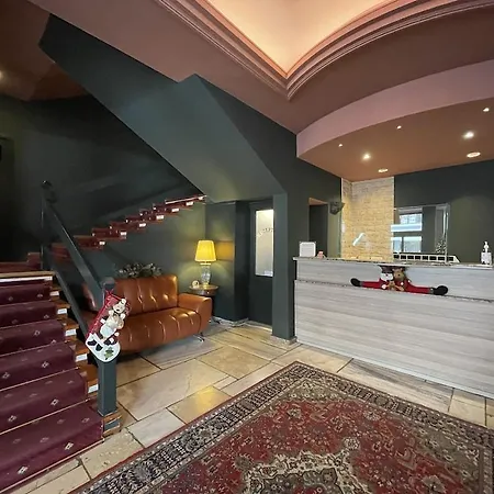 Parnassos Hotel