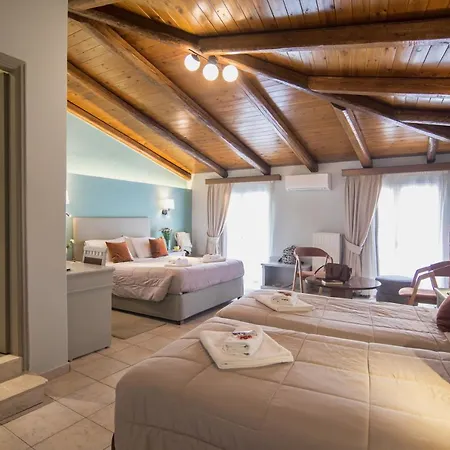 Hotel Parnassos 3*