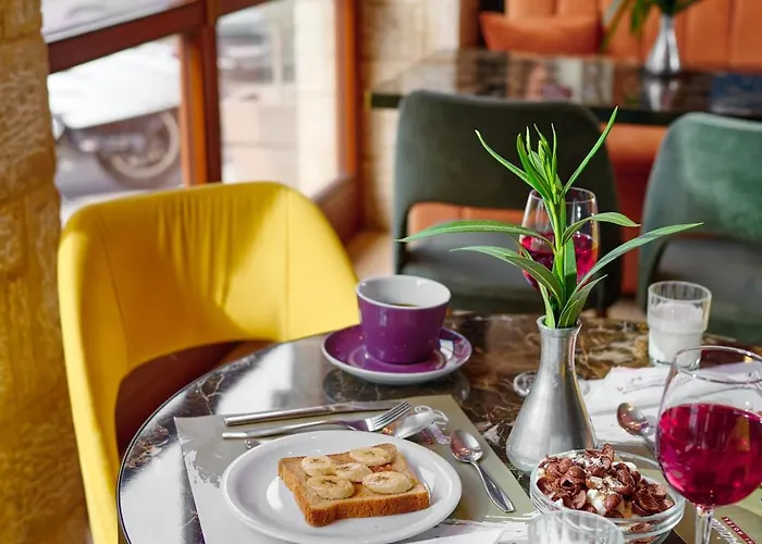 Ξενοδοχείο Parnassos 3*