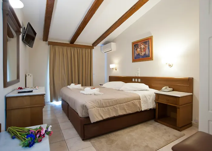 Hotel Parnassos 3*